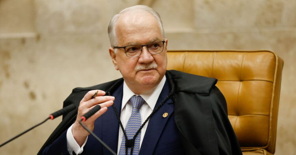 Fachin diz que que perde-se a confiança sempre que juiz ‘parece estar atuando como agente político’