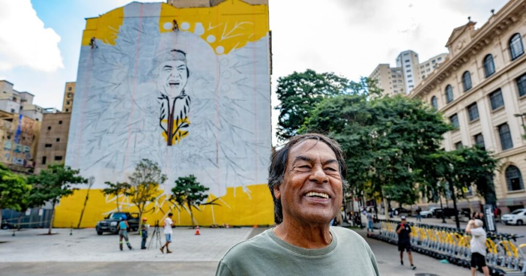 Mural em homenagem aos povos indígenas muda o Centro