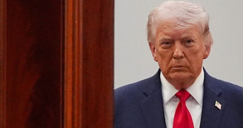 Trump diz que militares dos EUA permanecerão no Irã até alcançar acordo