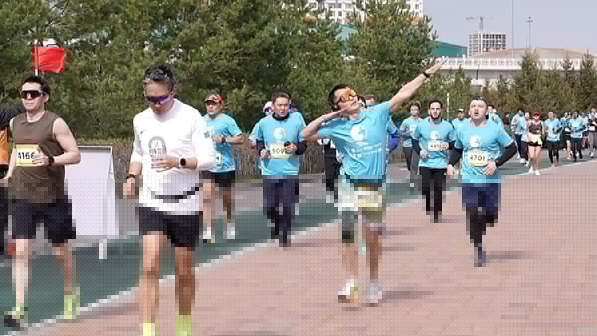 Vídeo. Milhares participam na corrida Run for Autism em Astana