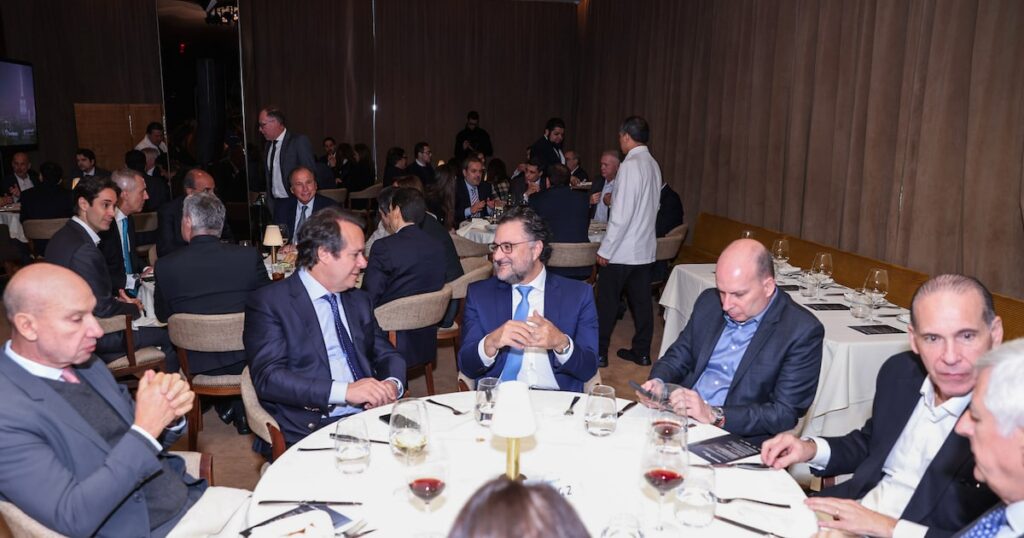A bola está com o Brasil para atrair capital estrangeiro, mas o que falta?