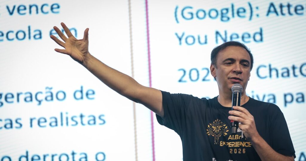 Avanços alcançados em cada onda tecnológica formam a genealogia da IA, diz pesquisador no SPIW