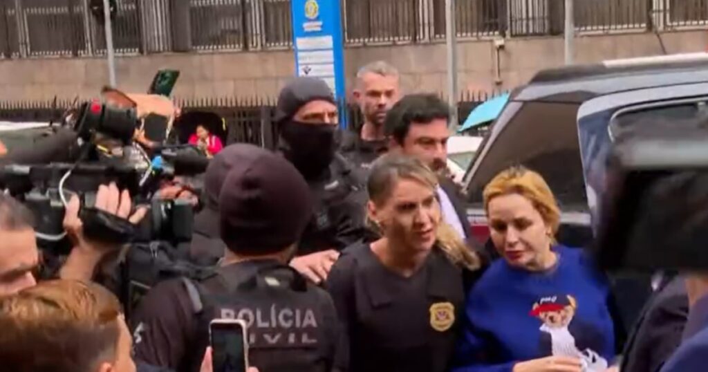 Dino não vê ilegalidade e nega pedido de prisão domiciliar para influenciadora Deolane