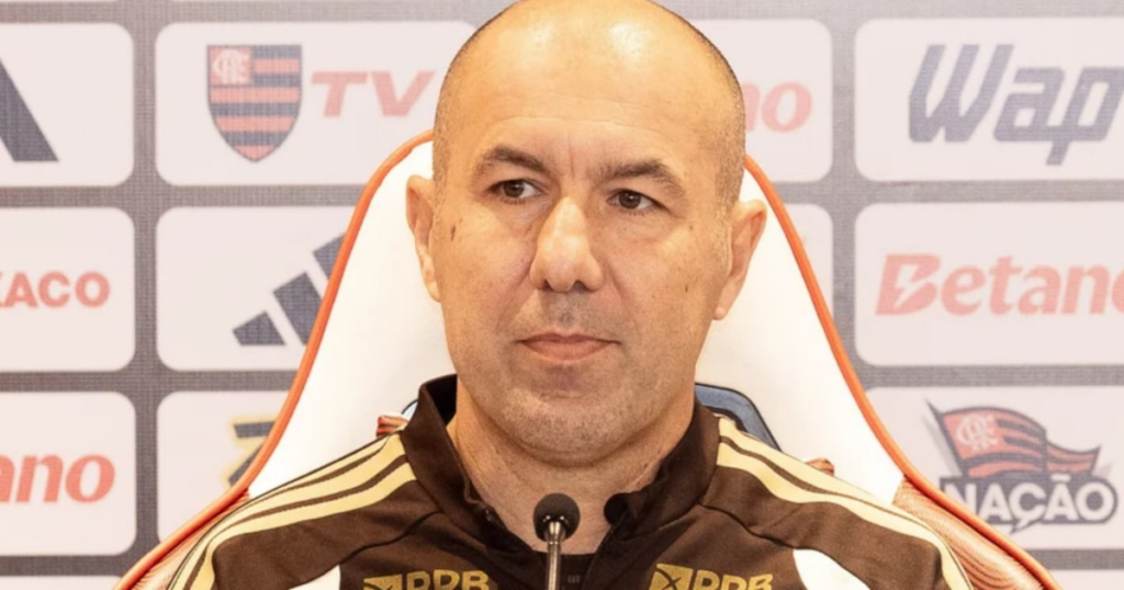 Jardim critica arbitragem após derrota para o Palmeiras: ‘É fácil dar amarelo para o Flamengo’
