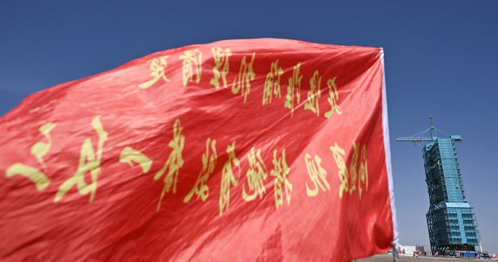China envia neste domingo astronauta ao espaço por um ano em corrida rumo à Lua até 2030