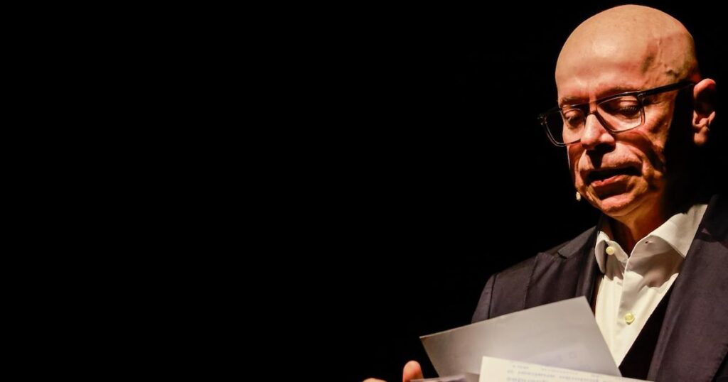 Como prender a atenção das pessoas ao seu texto? Confira dicas de Leandro Karnal