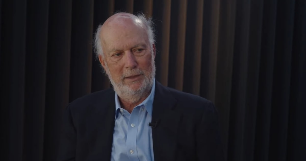 James Burrows, diretor de ‘Friends’ e mestre das sitcoms, morre aos 85 anos