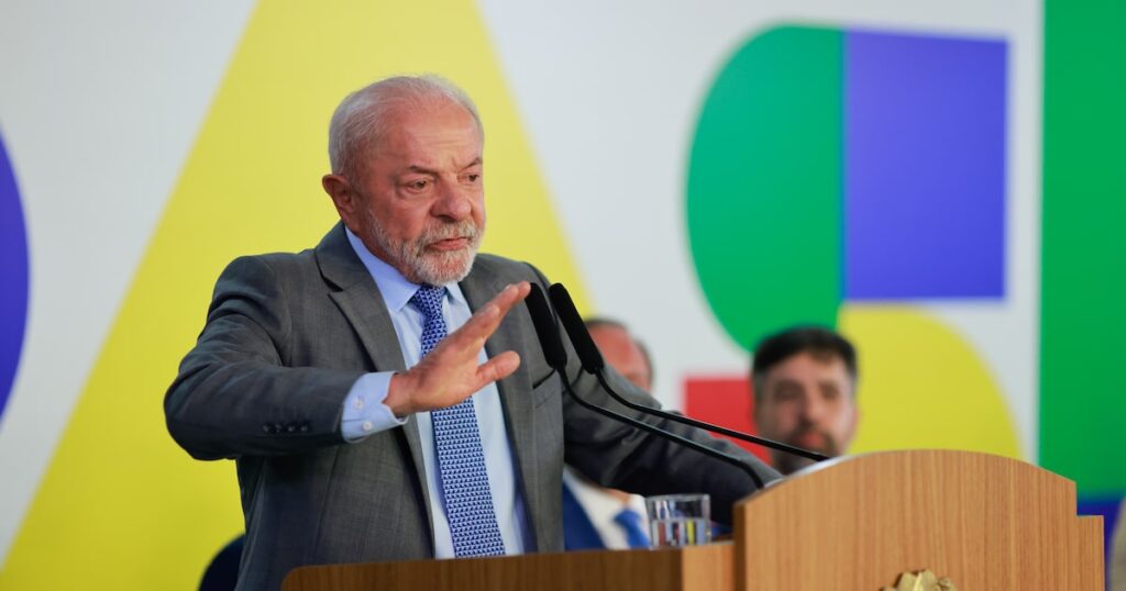 Lula diz que cidadão que comprou celular roubado terá que devolver ou sofrerá consequências