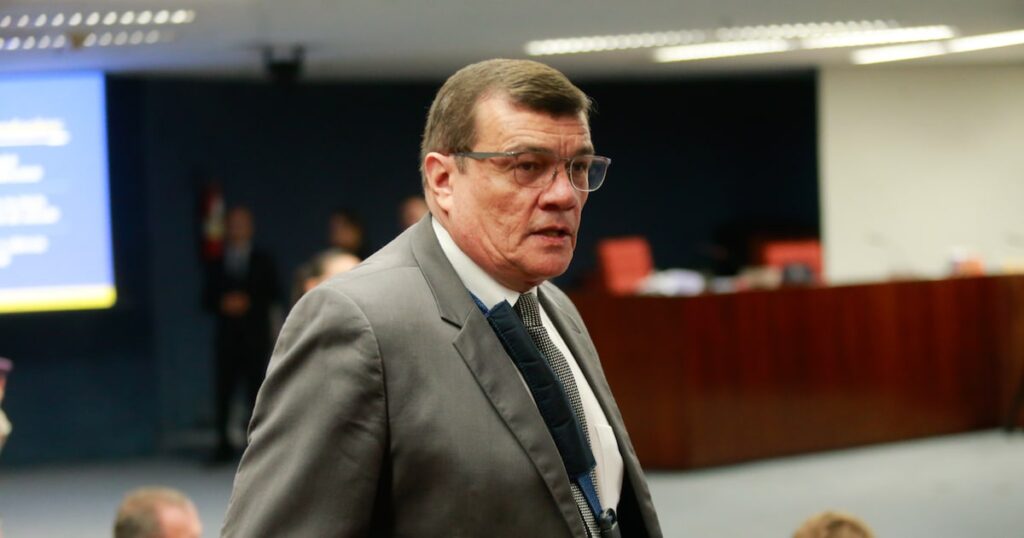 Moraes autoriza que general Paulo Sérgio, condenado pela trama golpista, se inscreva no Enem 2026