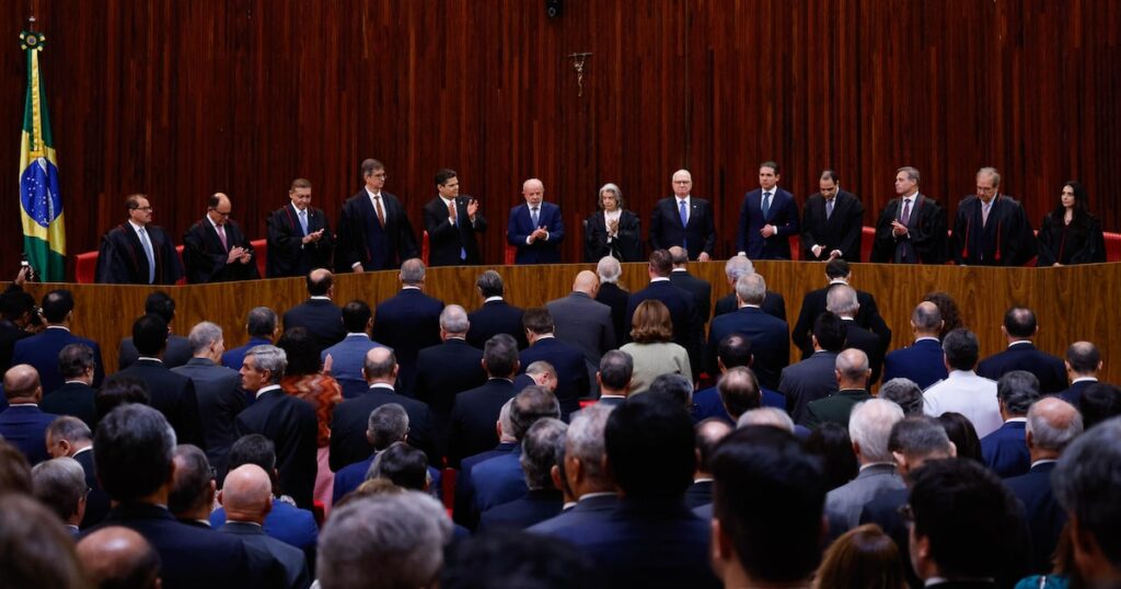 Partidos prometerão ao TSE defesa das urnas e uso responsável de IA