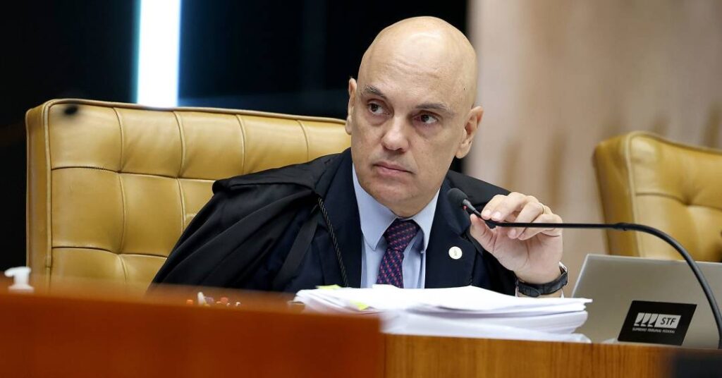 Leia a íntegra de decisão de Moraes que suspendeu visitas de Flávio a Bolsonaro